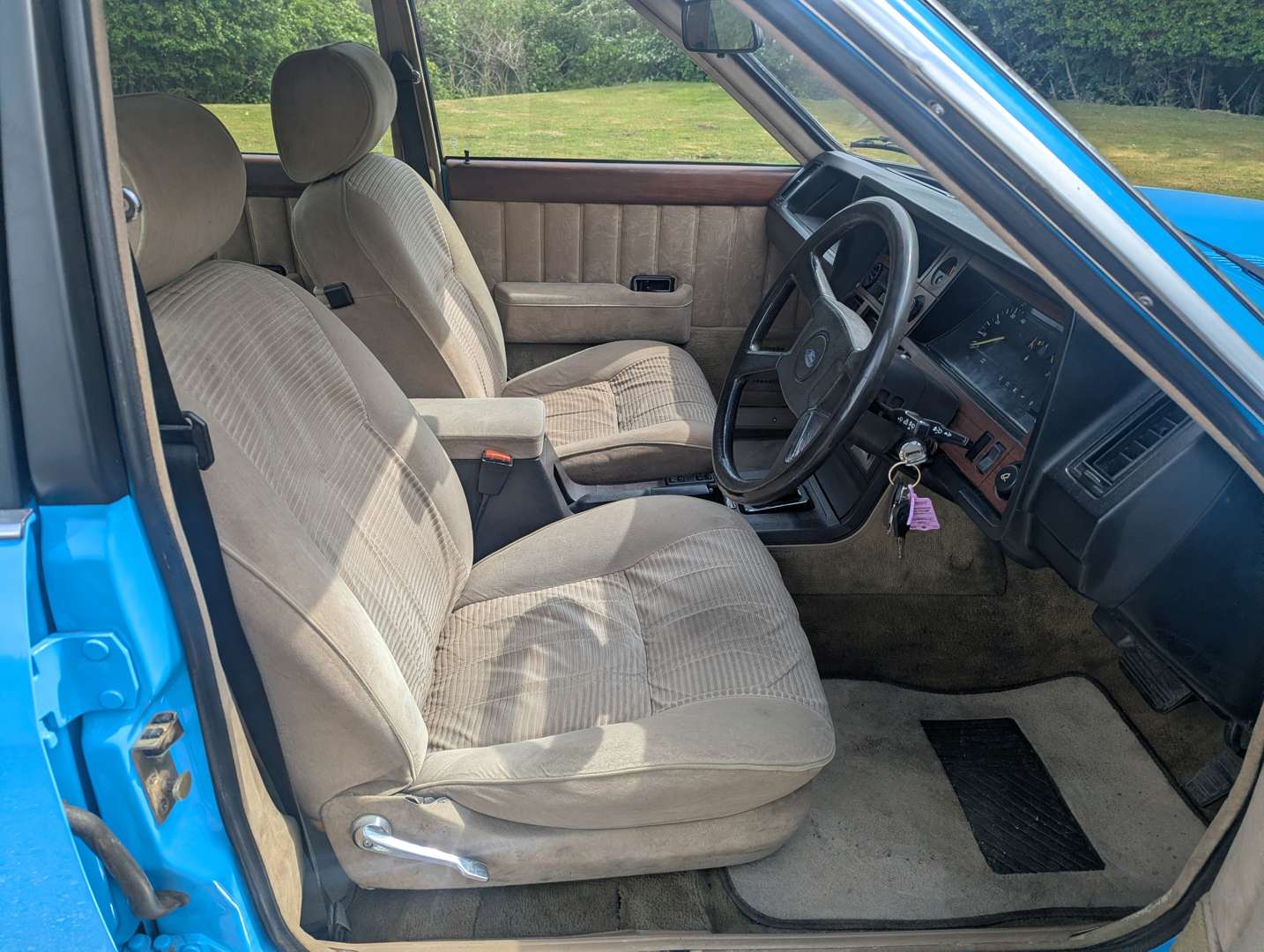 <p>1981 FORD GRANADA</p>