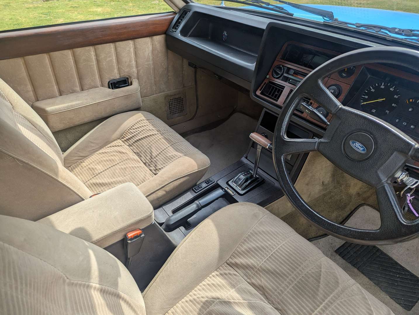 <p>1981 FORD GRANADA</p>