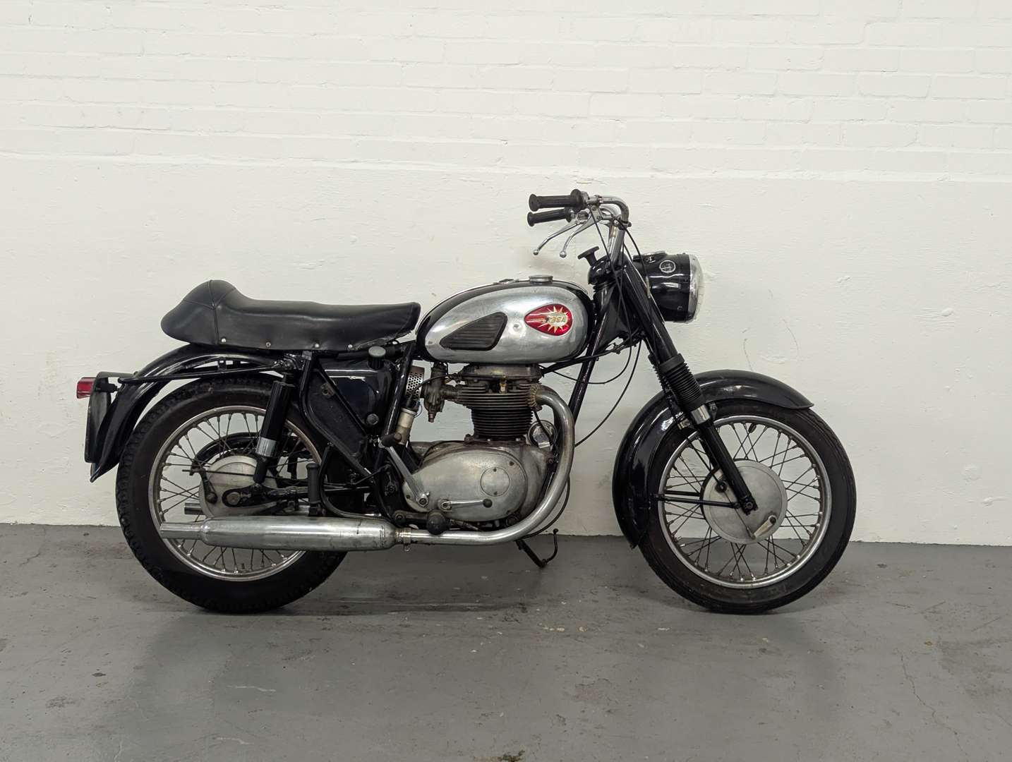 <p>1965 BSA 650</p>