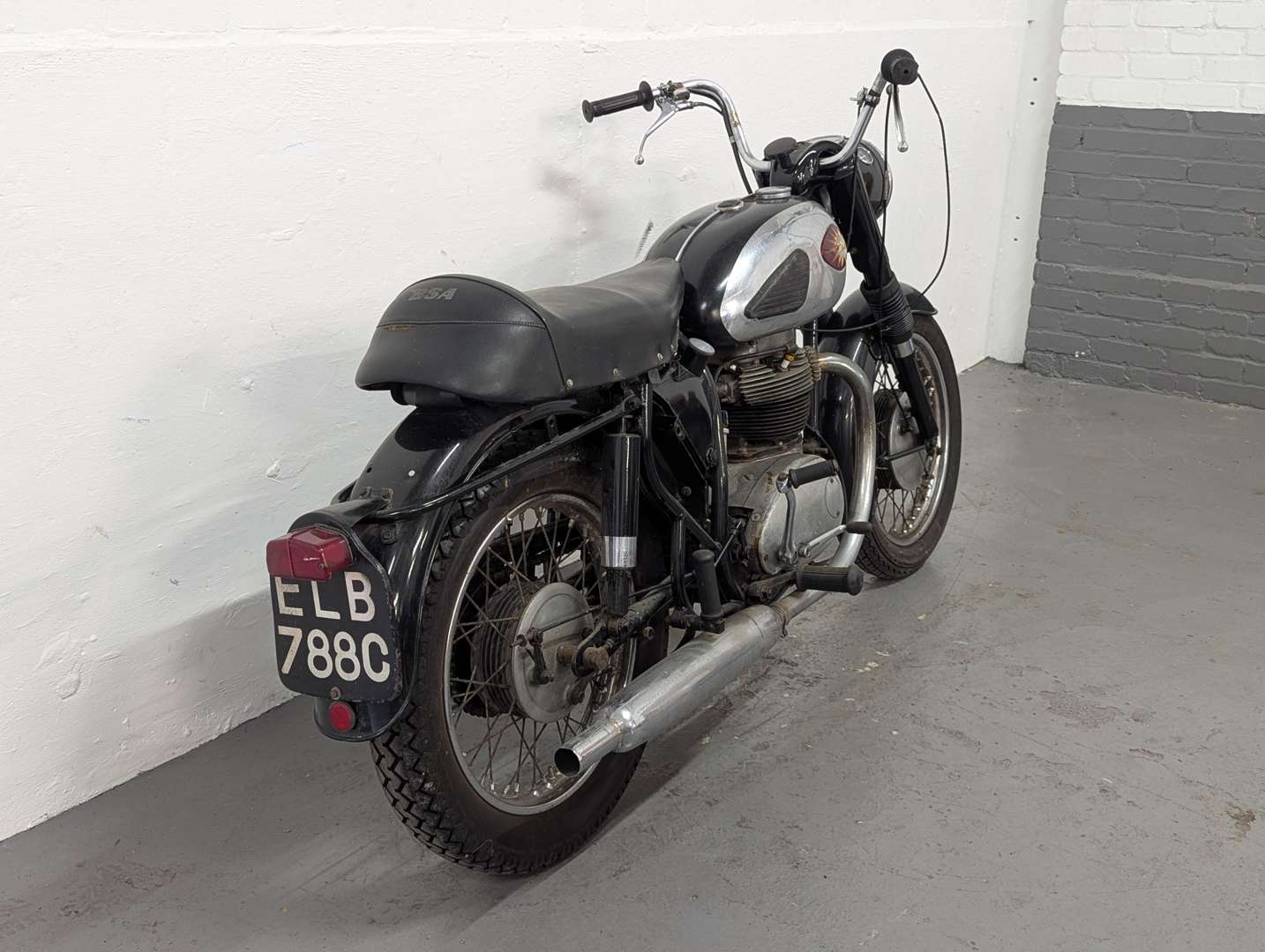 <p>1965 BSA 650</p>