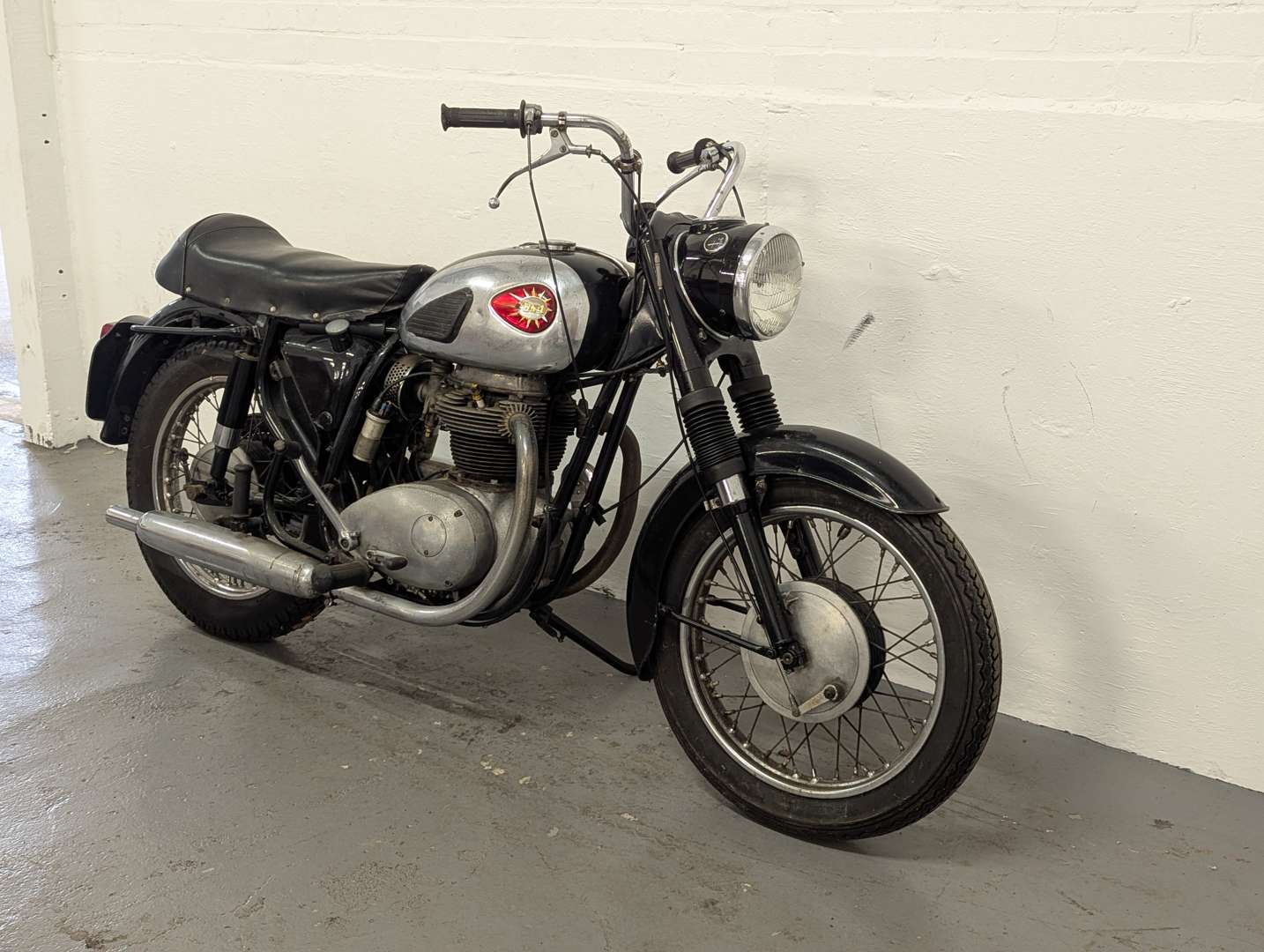 <p>1965 BSA 650</p>