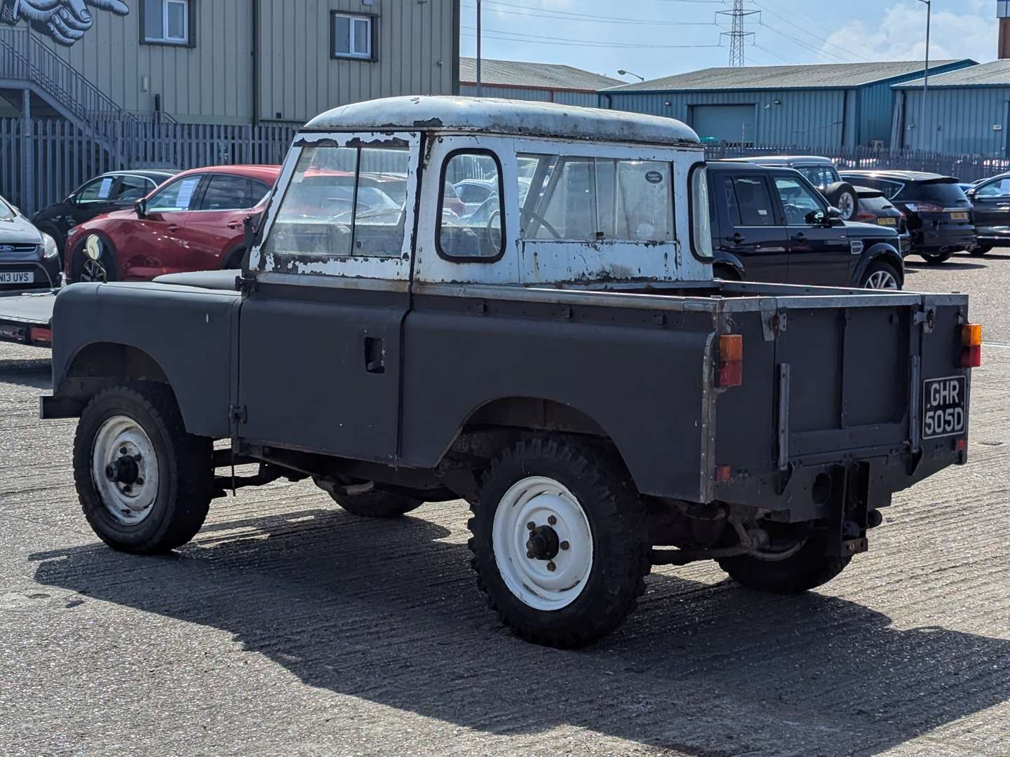 <p>1966 LAND ROVER SERIES IIA SWB</p>