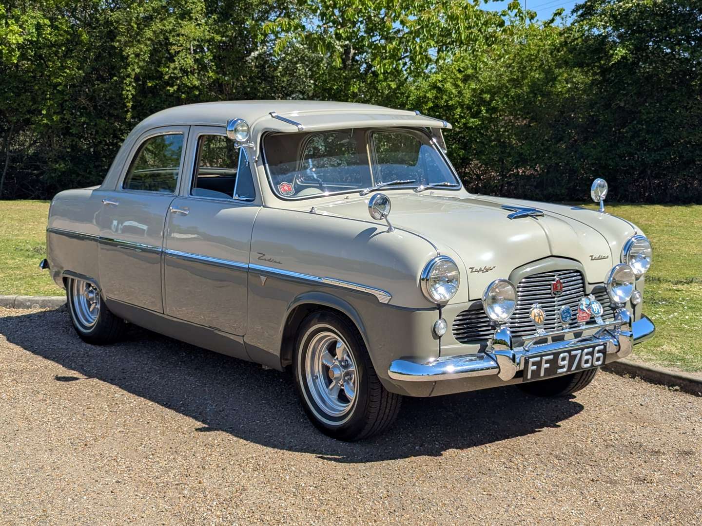 <p>1954 FORD ZEPHYR ZODIAC MKI</p>