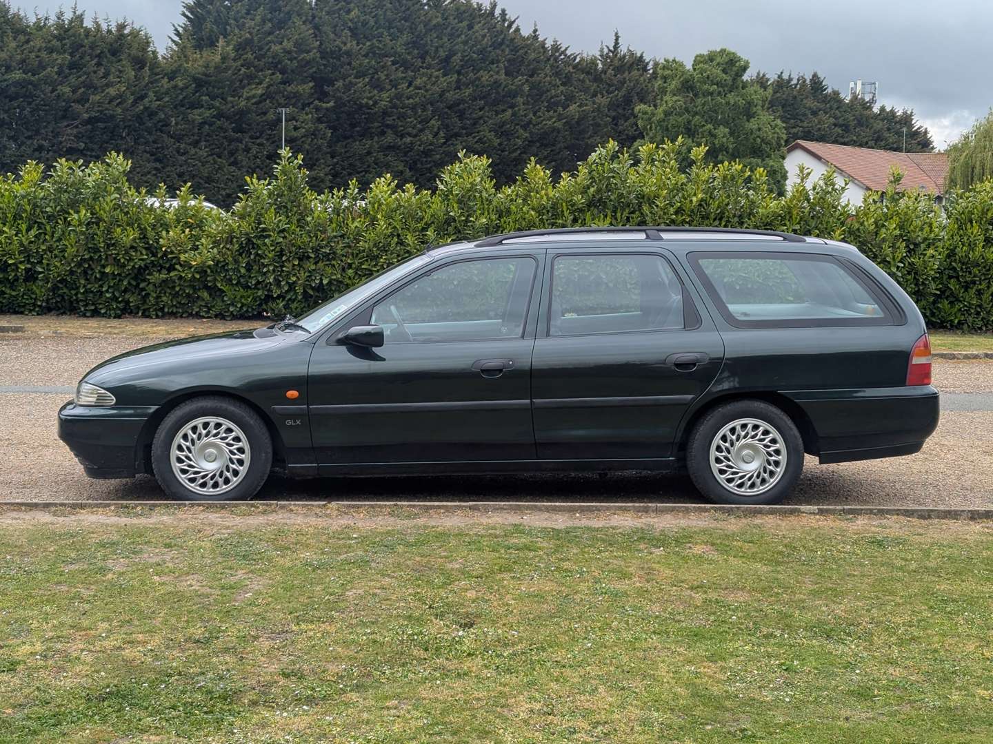 <p>1994 FORD MONDEO 2.0 GLX AUTO MKI ESTATE</p>