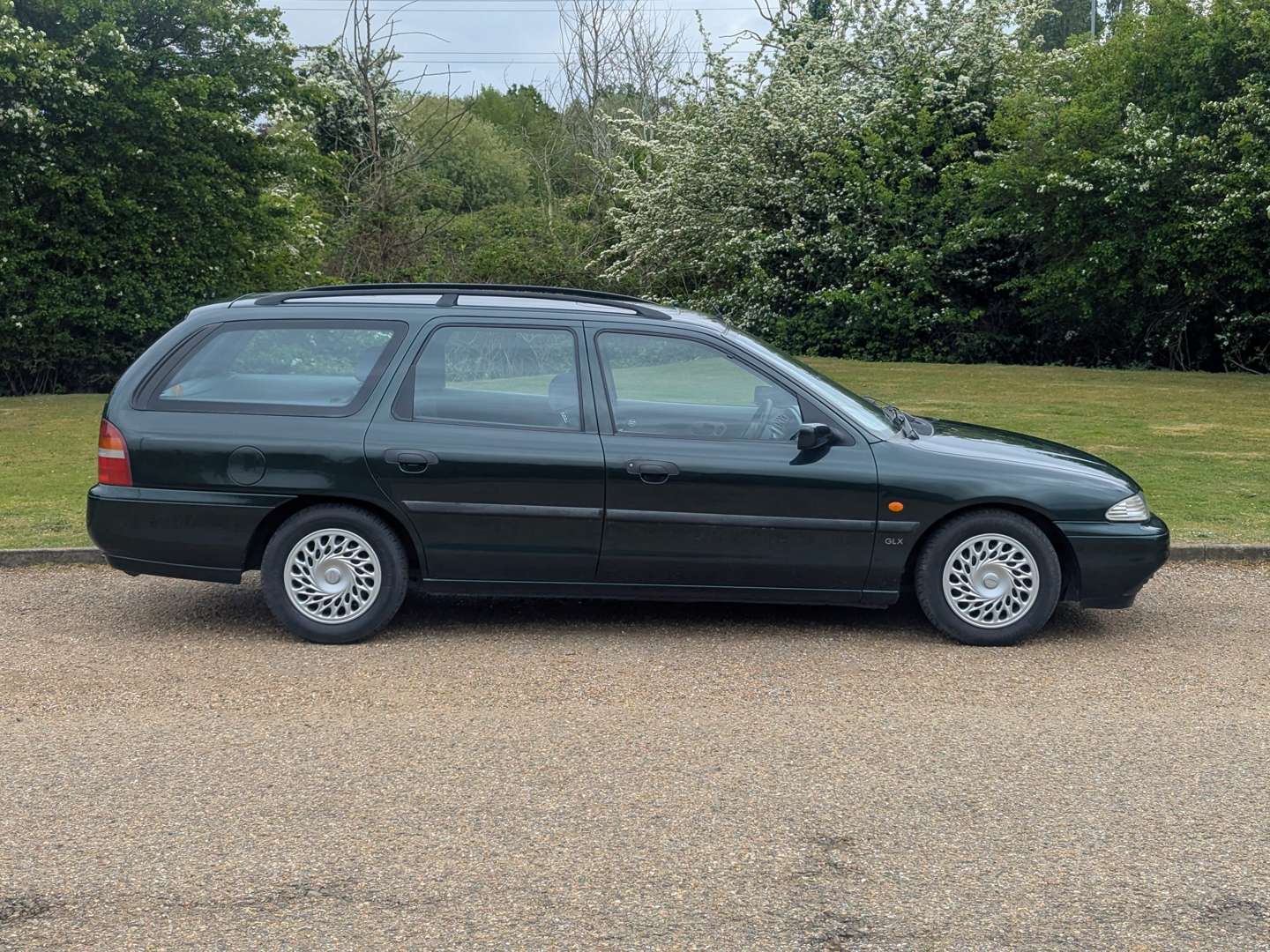 <p>1994 FORD MONDEO 2.0 GLX AUTO MKI ESTATE</p>