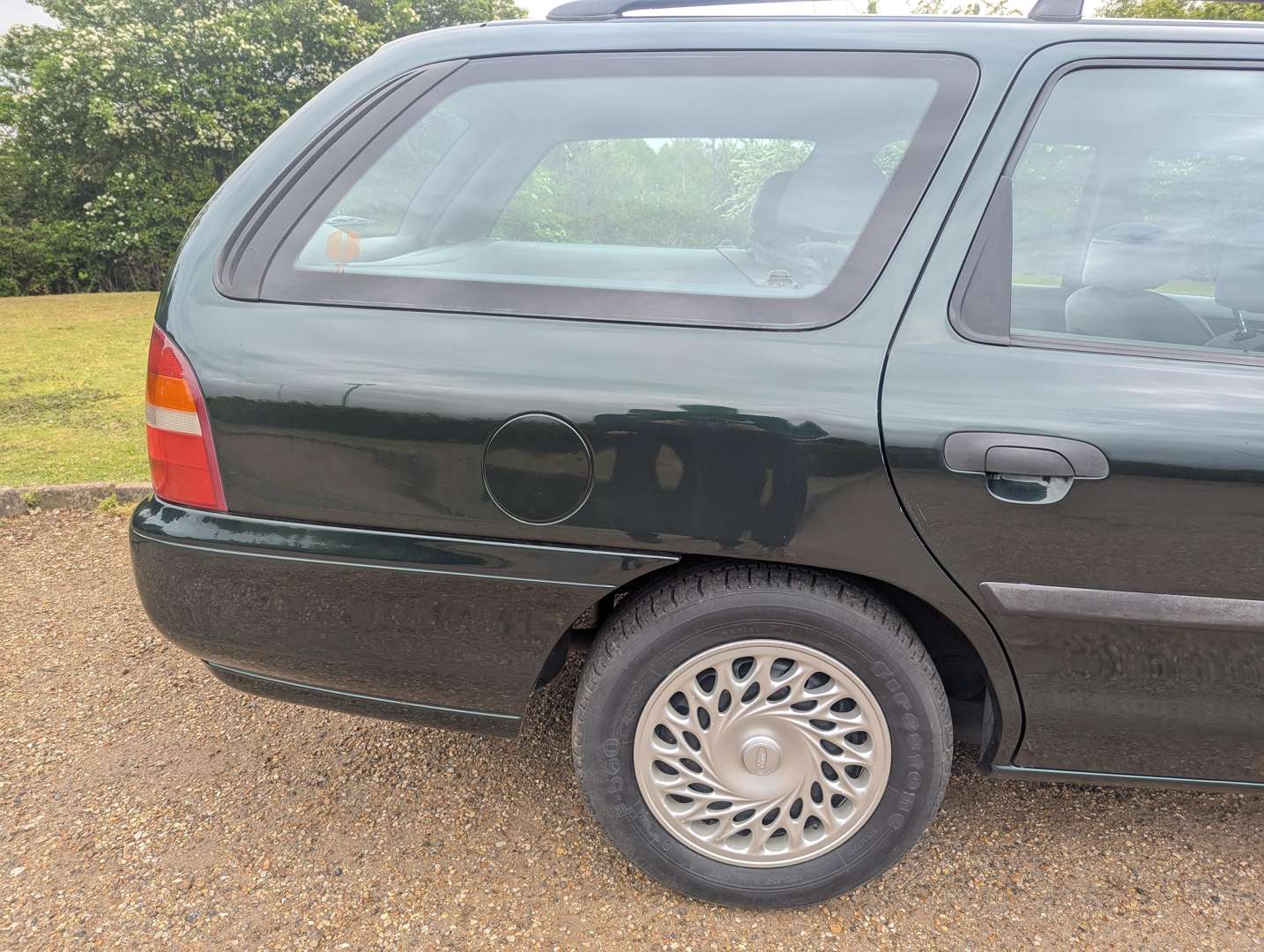<p>1994 FORD MONDEO 2.0 GLX AUTO MKI ESTATE</p>