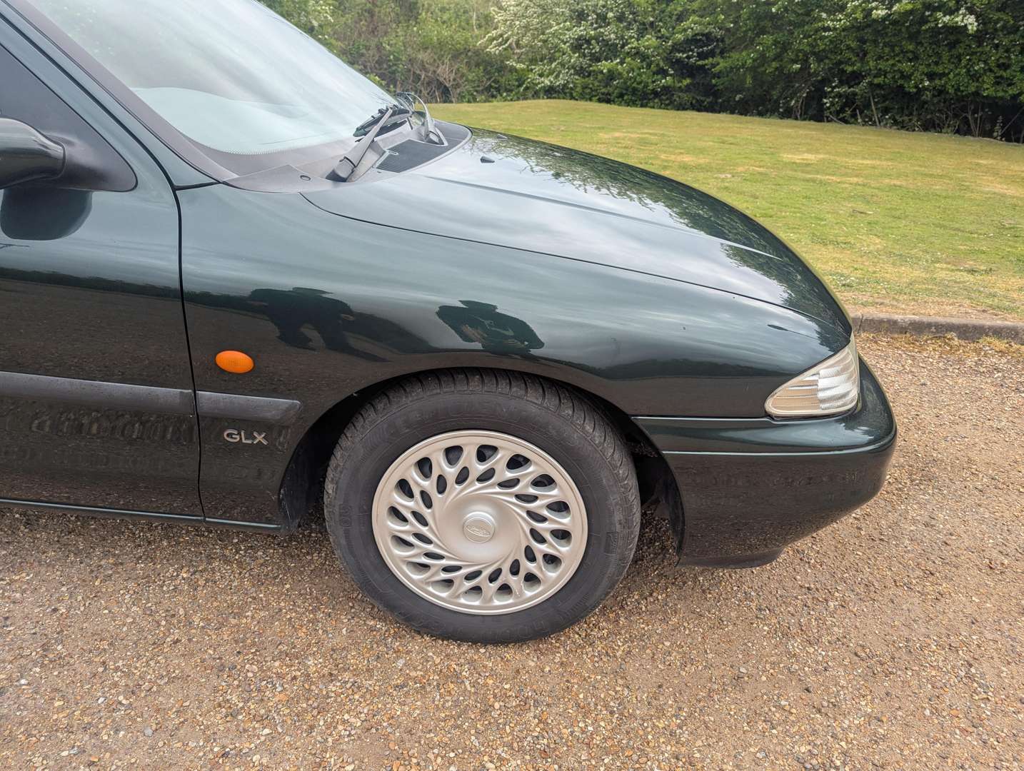 <p>1994 FORD MONDEO 2.0 GLX AUTO MKI ESTATE</p>