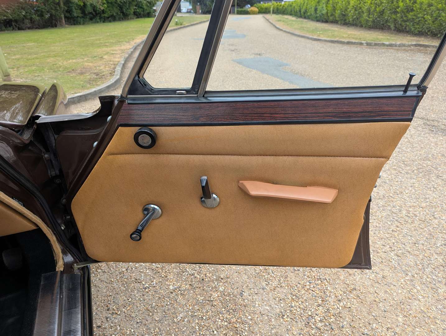 <p>1972 ROVER P6 2000 SC</p>