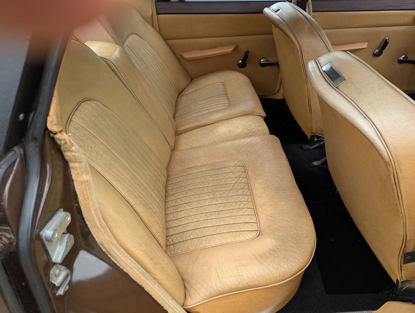 <p>1972 ROVER P6 2000 SC</p>