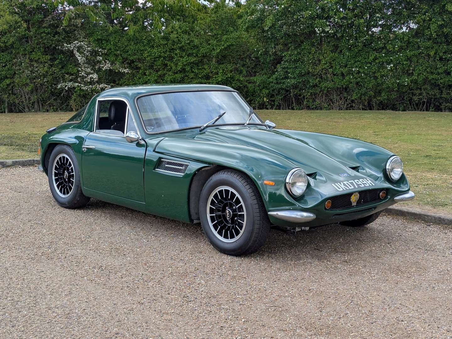 <p>1969 TVR VIXEN</p>