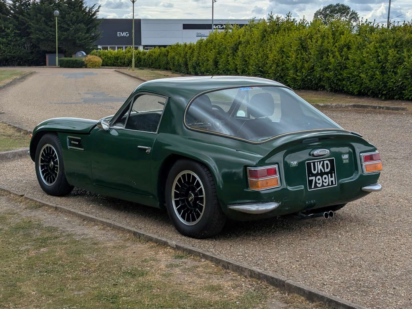 <p>1969 TVR VIXEN</p>
