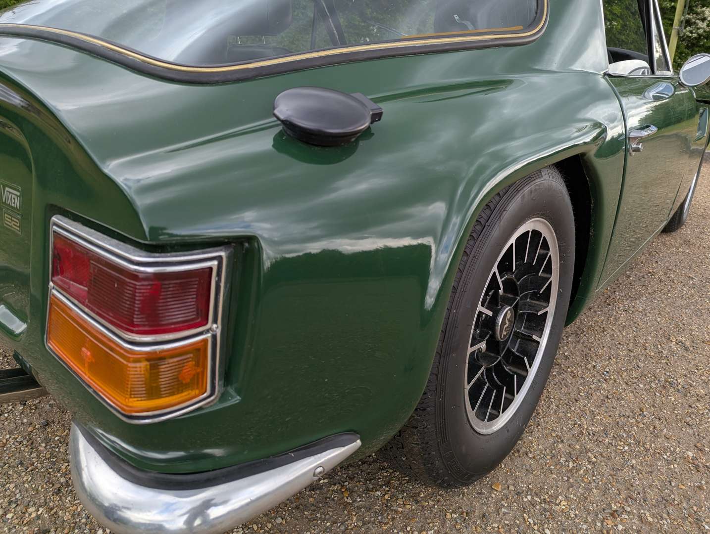 <p>1969 TVR VIXEN</p>