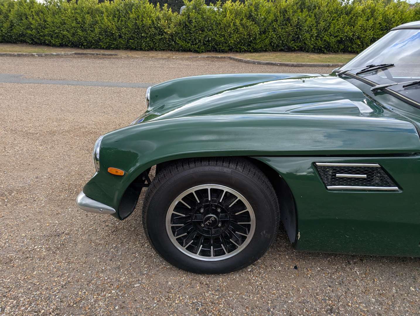 <p>1969 TVR VIXEN</p>