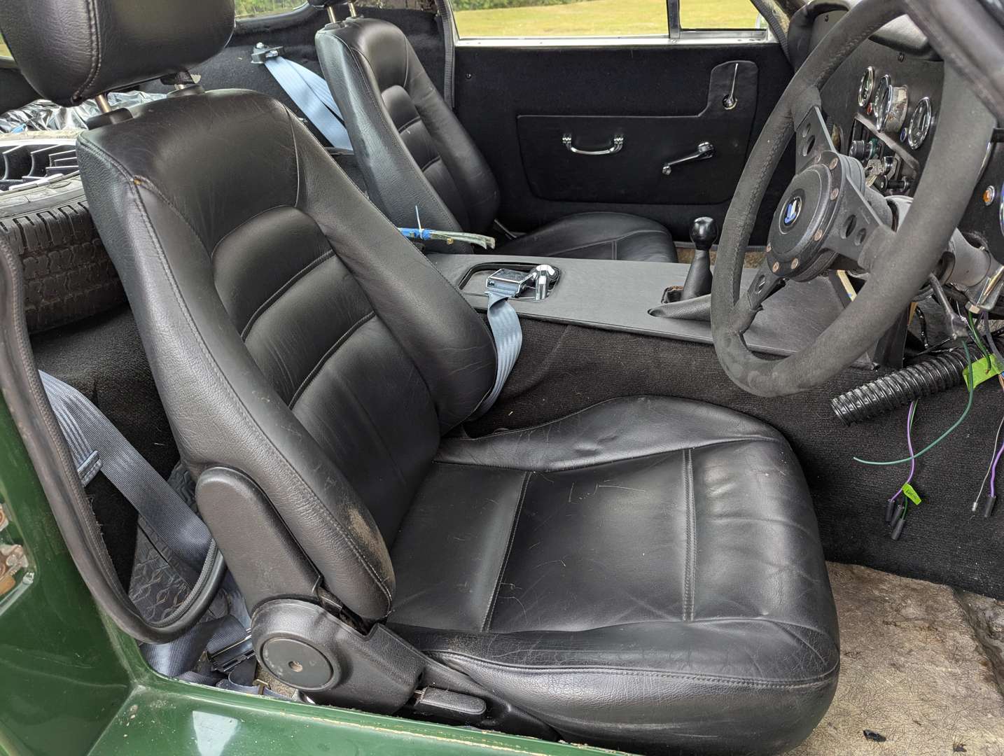 <p>1969 TVR VIXEN</p>