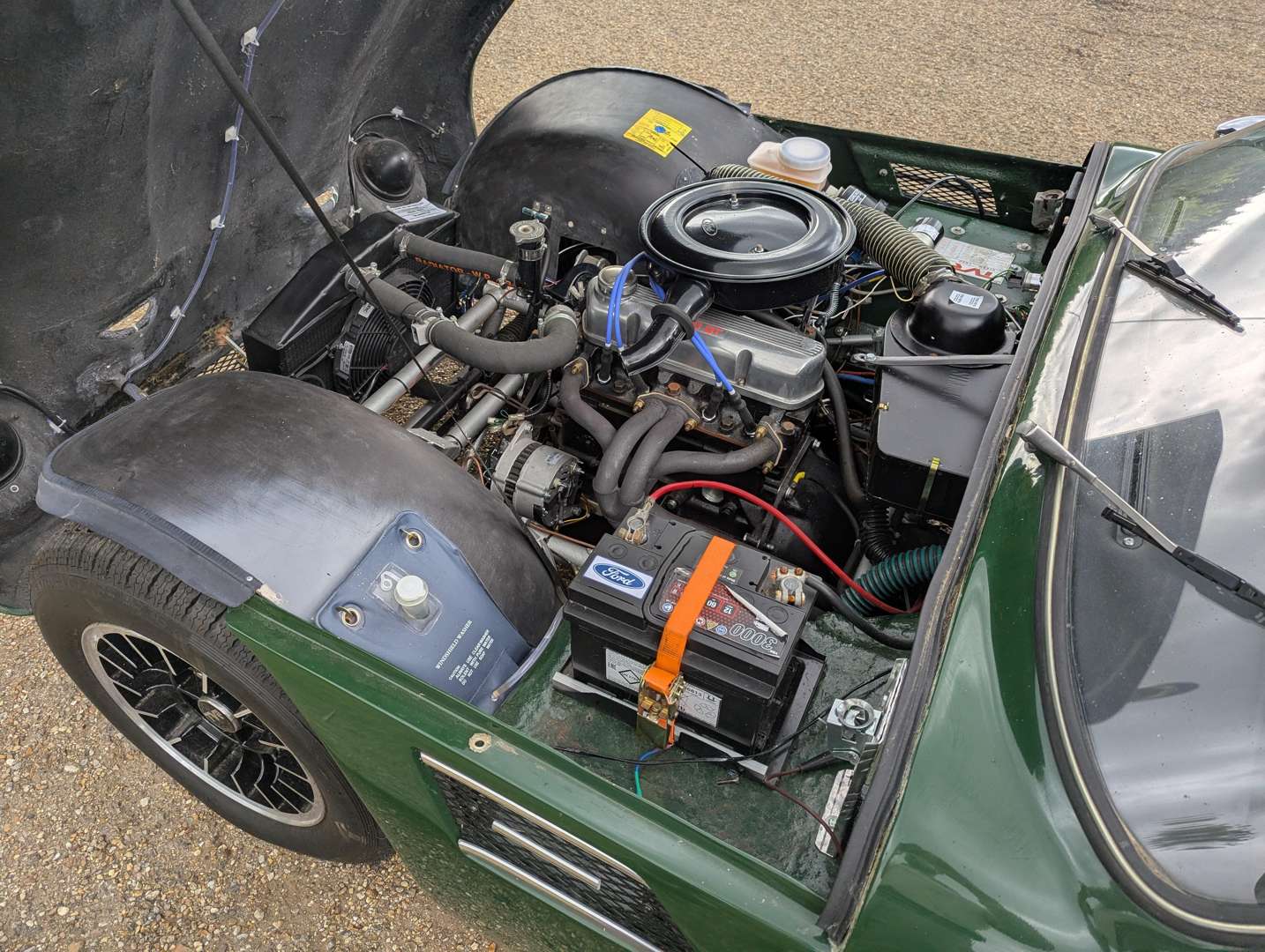 <p>1969 TVR VIXEN</p>