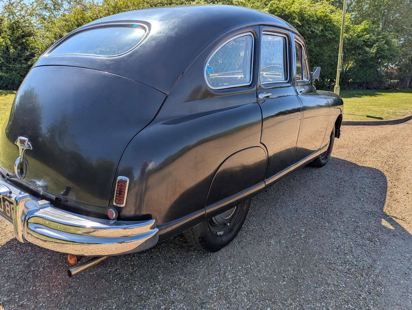 <p>1952 STANDARD VANGUARD</p>