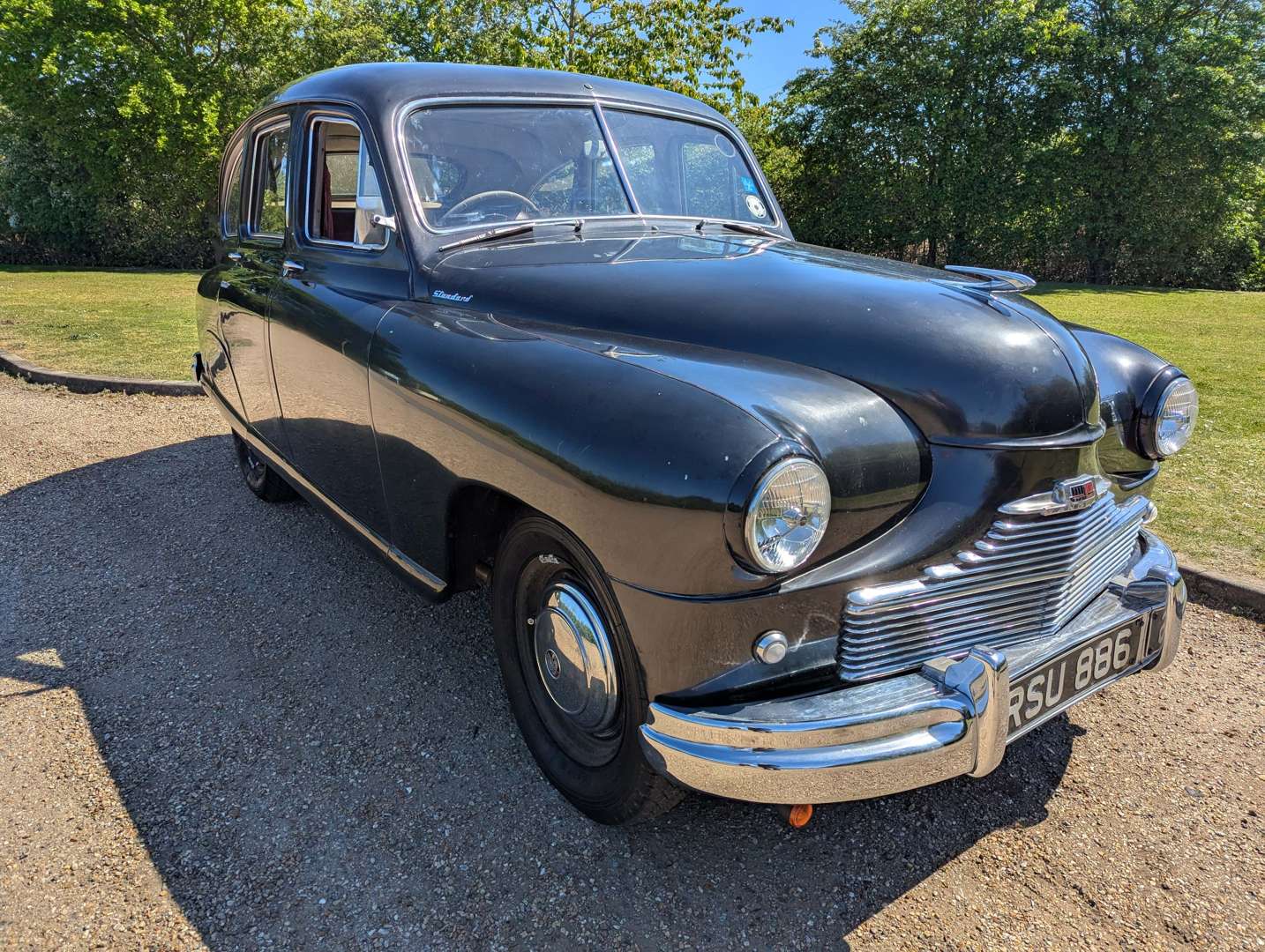 <p>1952 STANDARD VANGUARD</p>