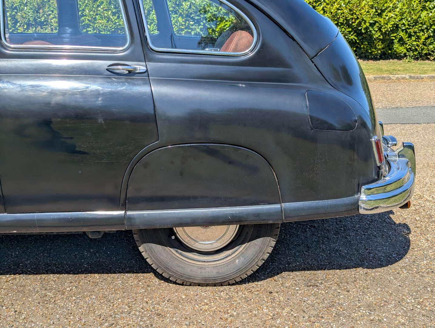 <p>1952 STANDARD VANGUARD</p>