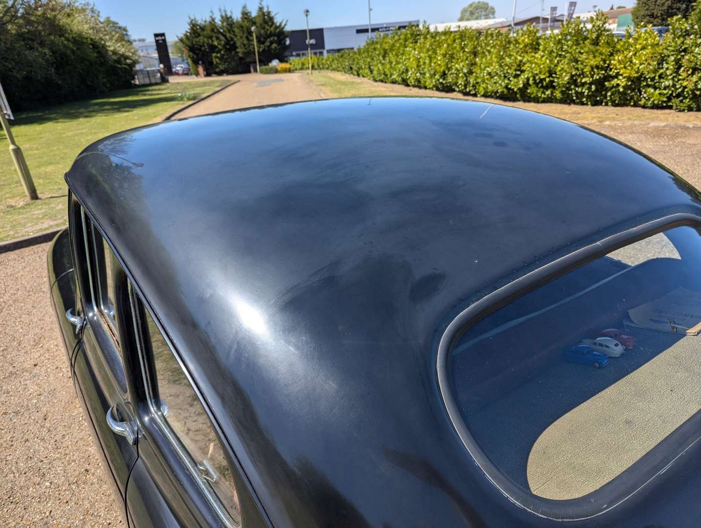 <p>1952 STANDARD VANGUARD</p>