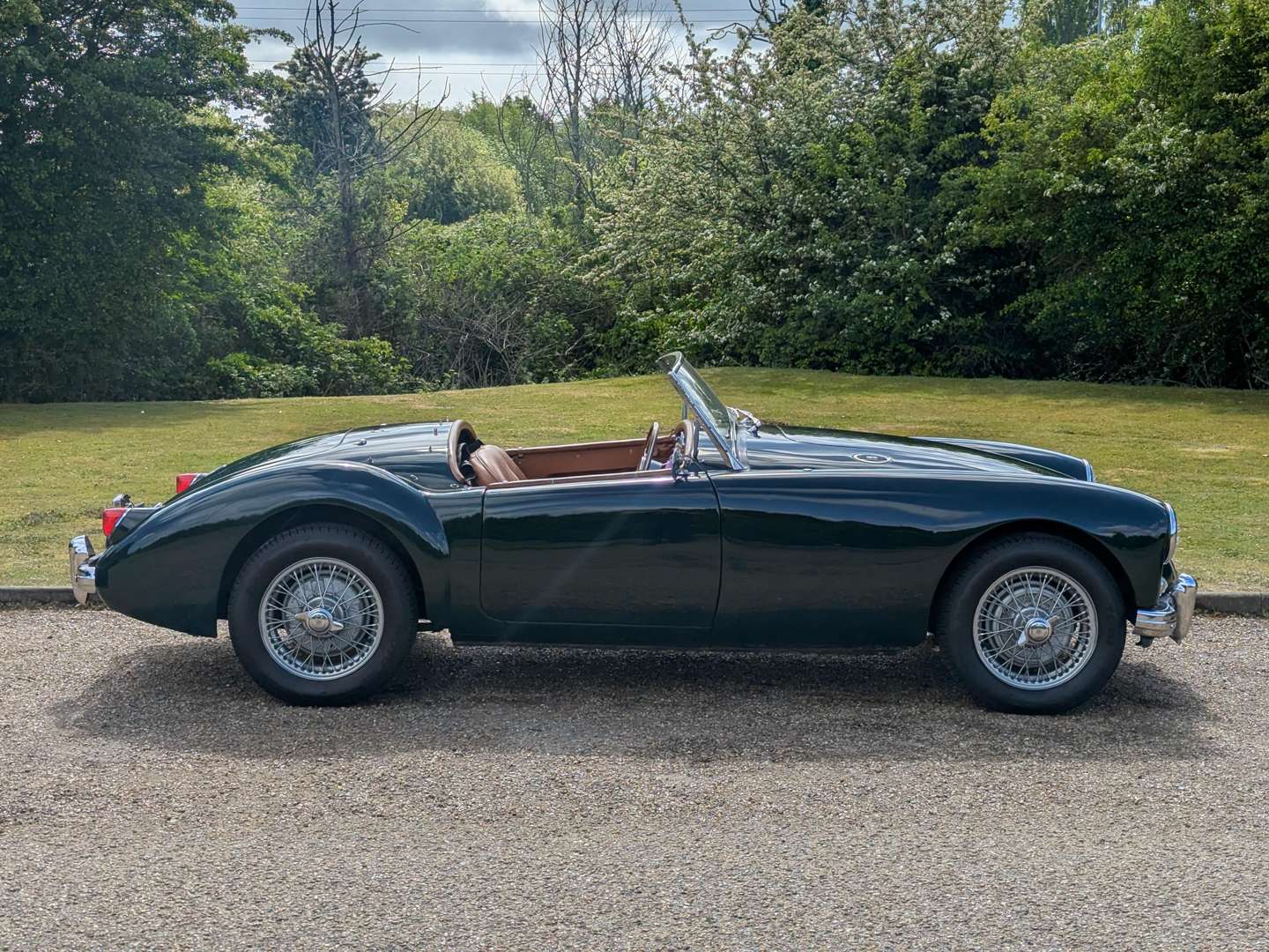 <p>1956 MG A ROADSTER</p>