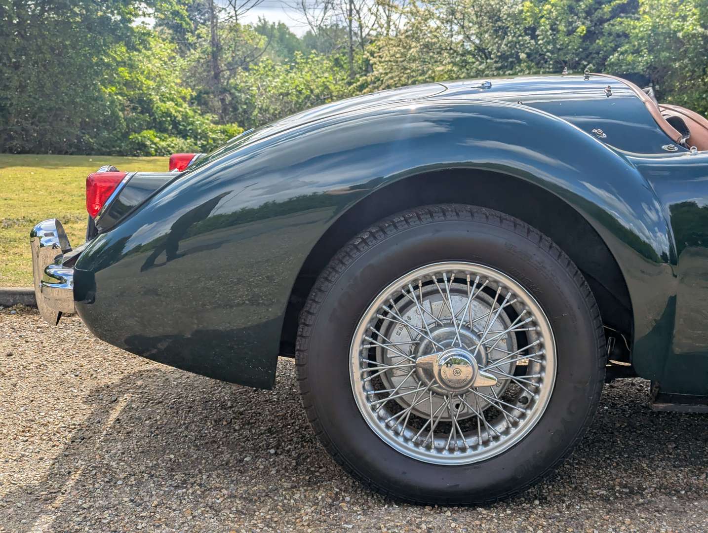 <p>1956 MG A ROADSTER</p>