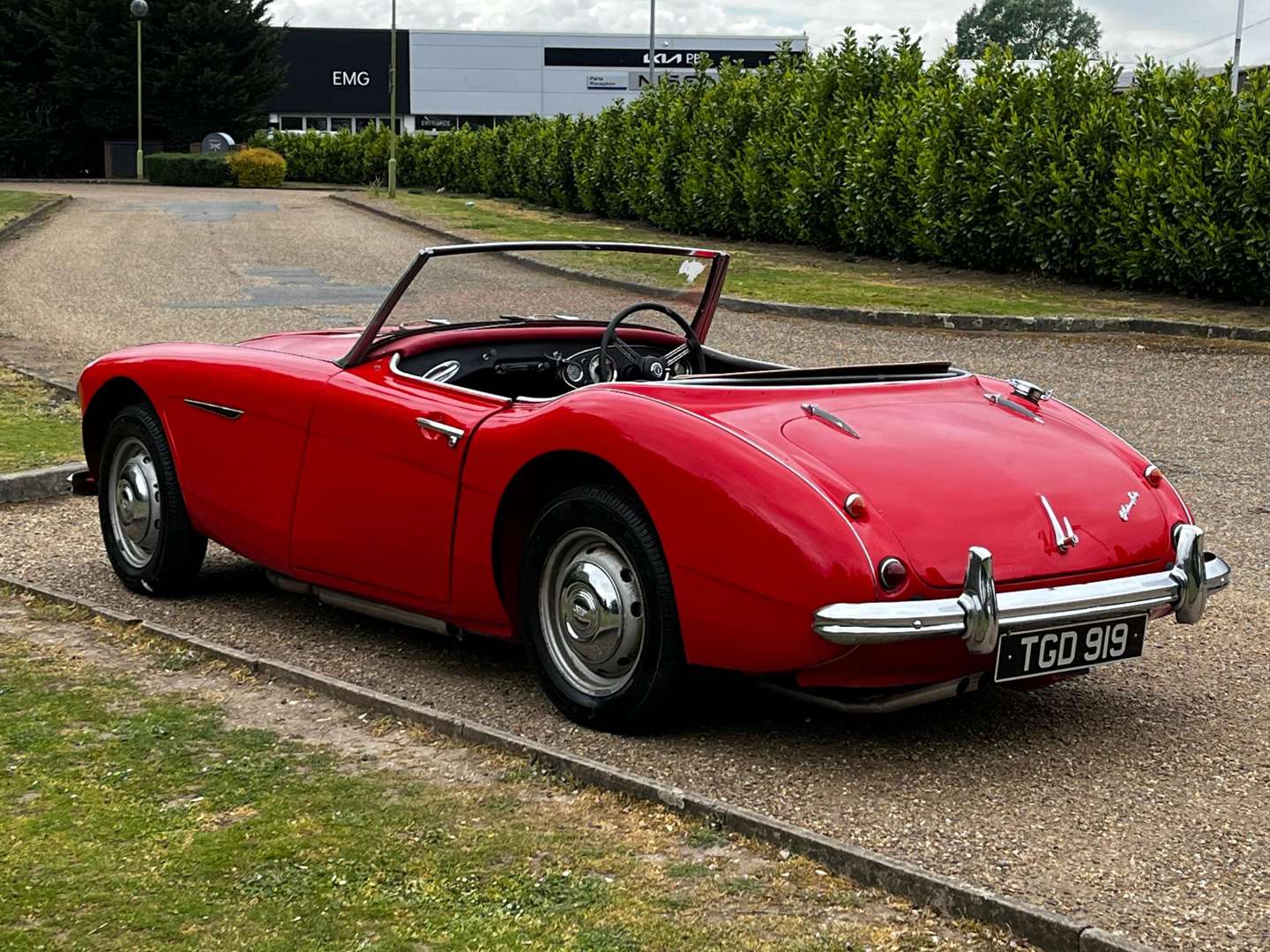 <p>1957 AUSTIN HEALEY 100/6</p>