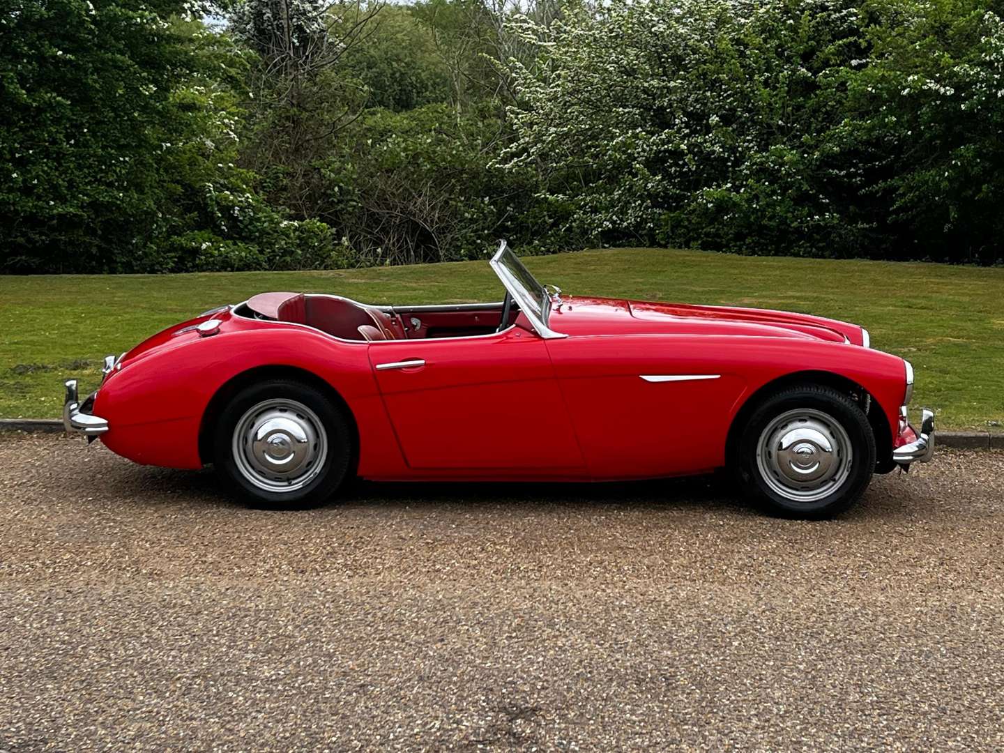 <p>1957 AUSTIN HEALEY 100/6</p>