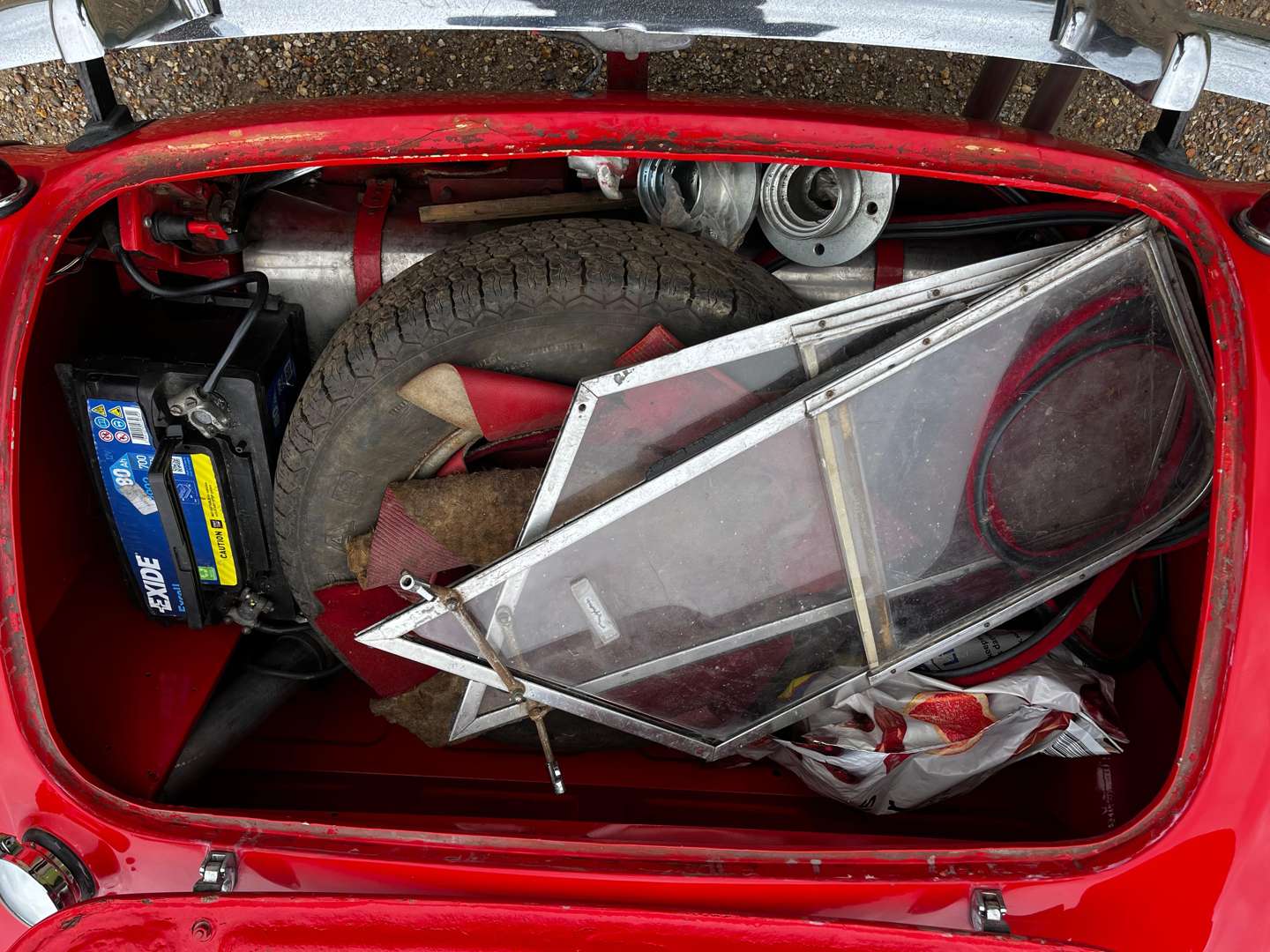 <p>1957 AUSTIN HEALEY 100/6</p>