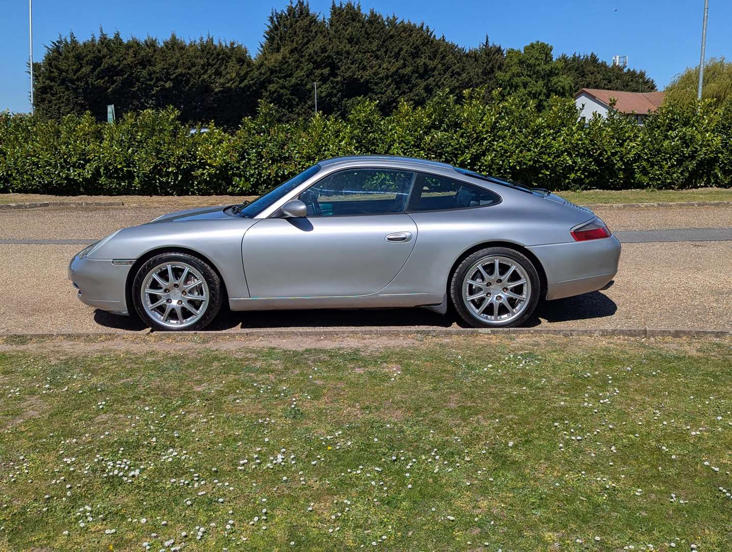 <p>2001 PORSCHE 911 CARRERA 4</p>