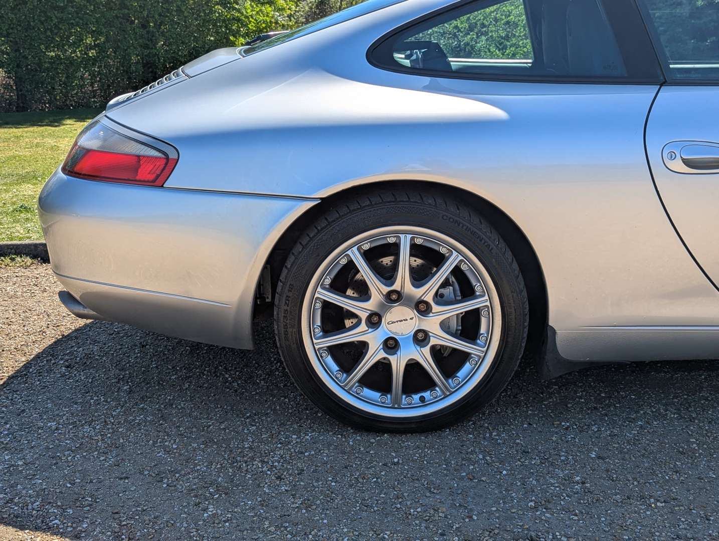 <p>2001 PORSCHE 911 CARRERA 4</p>
