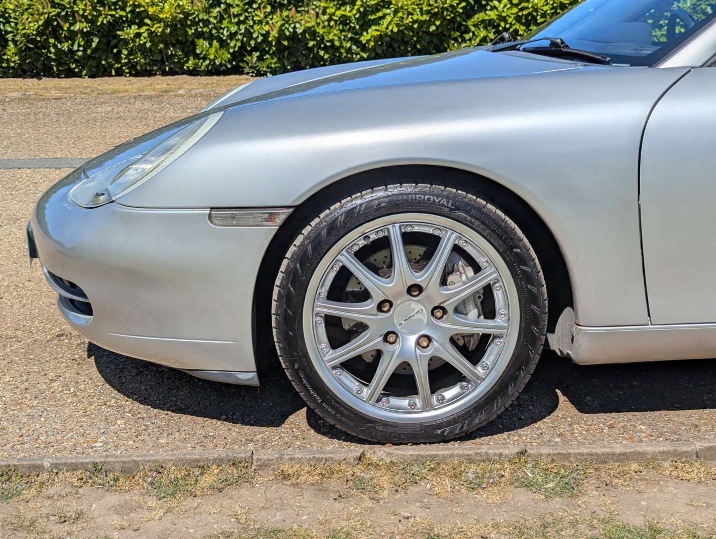 <p>2001 PORSCHE 911 CARRERA 4</p>