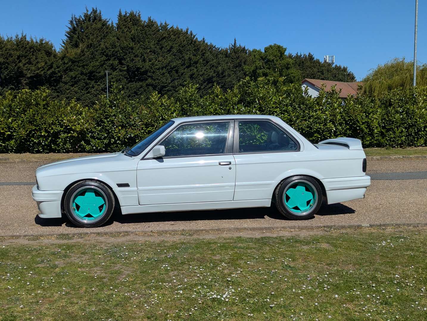 <p>1988 BMW E30 3 SERIES SE</p>