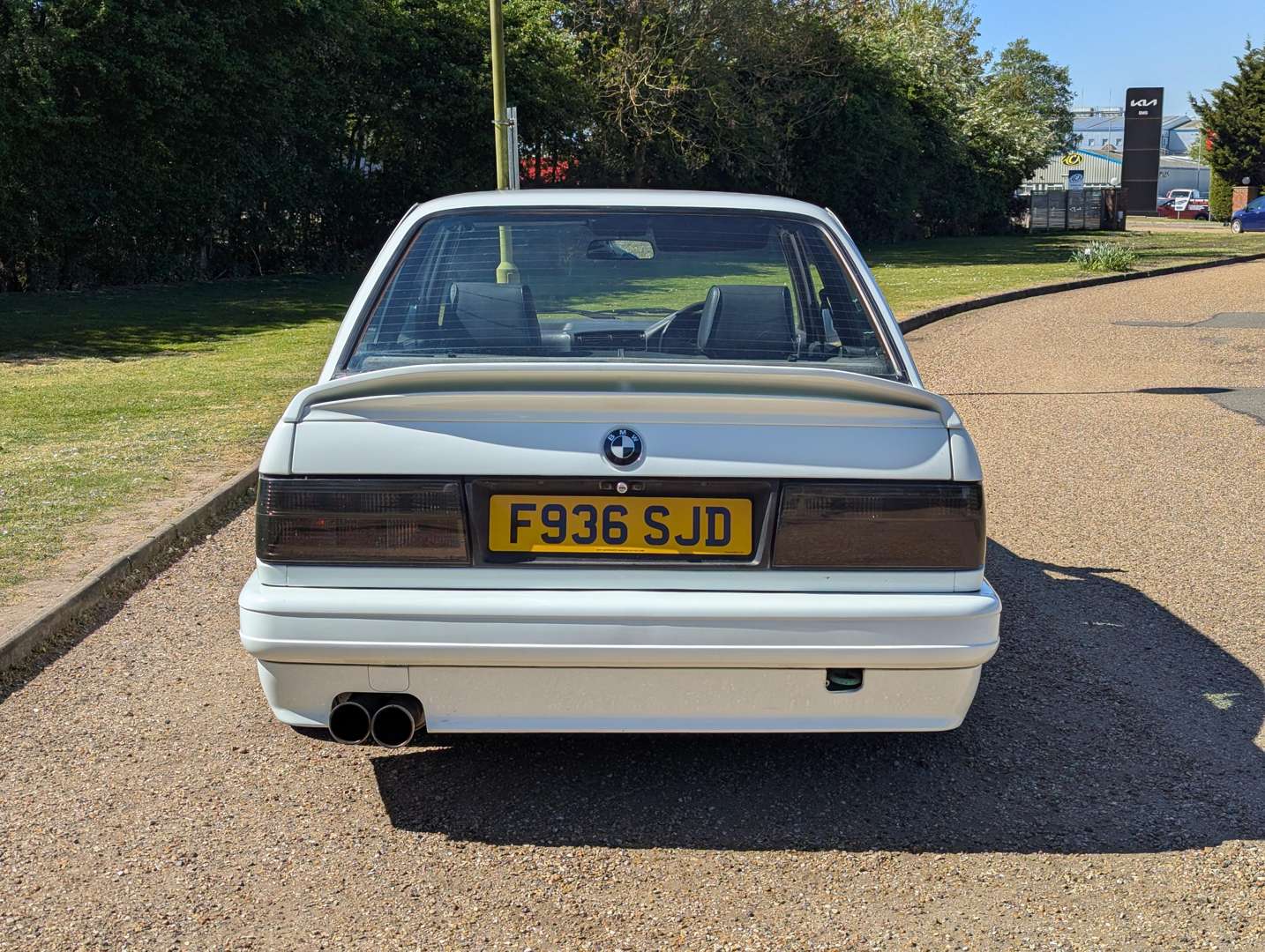 <p>1988 BMW E30 3 SERIES SE</p>