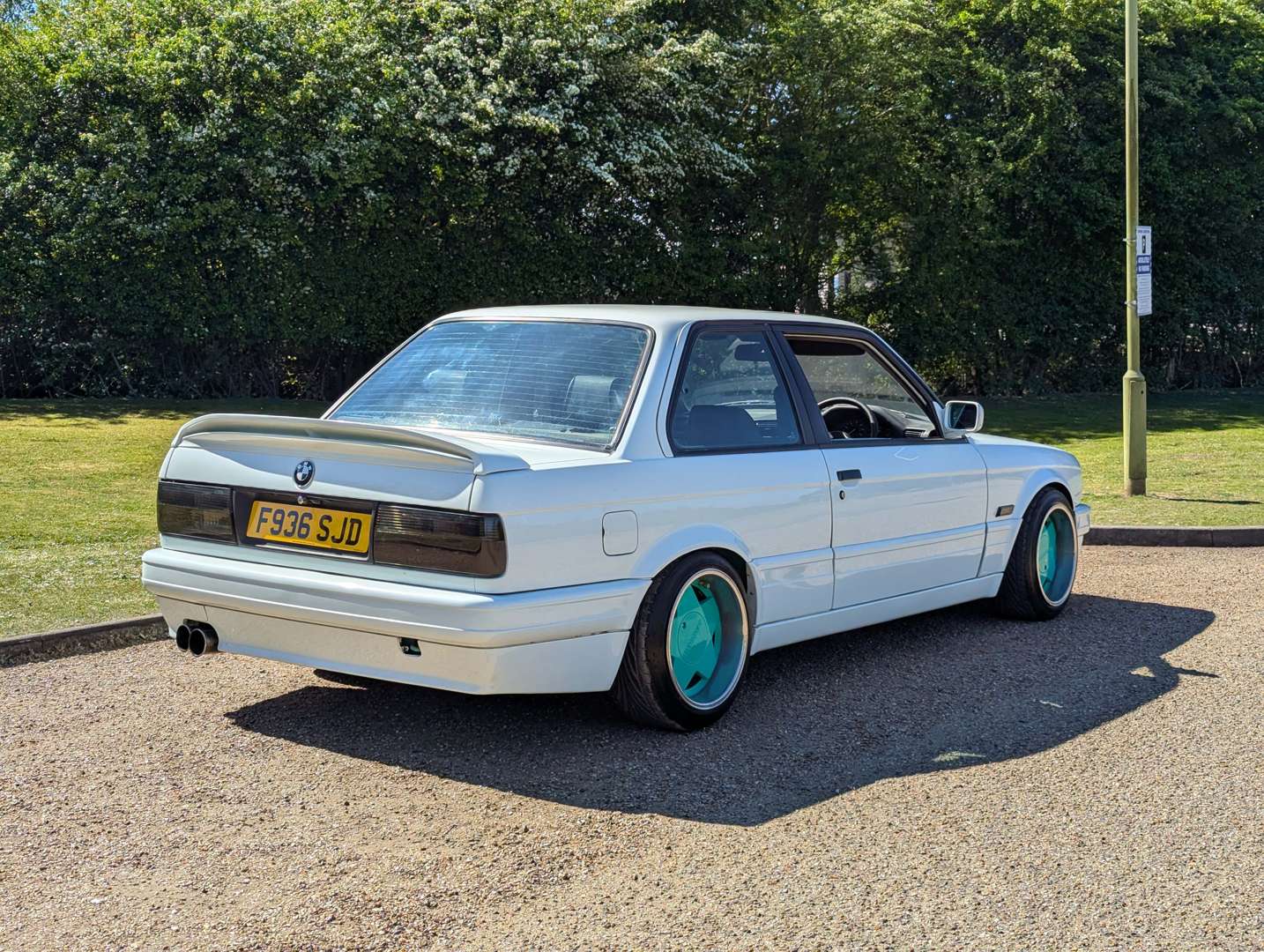 <p>1988 BMW E30 3 SERIES SE</p>