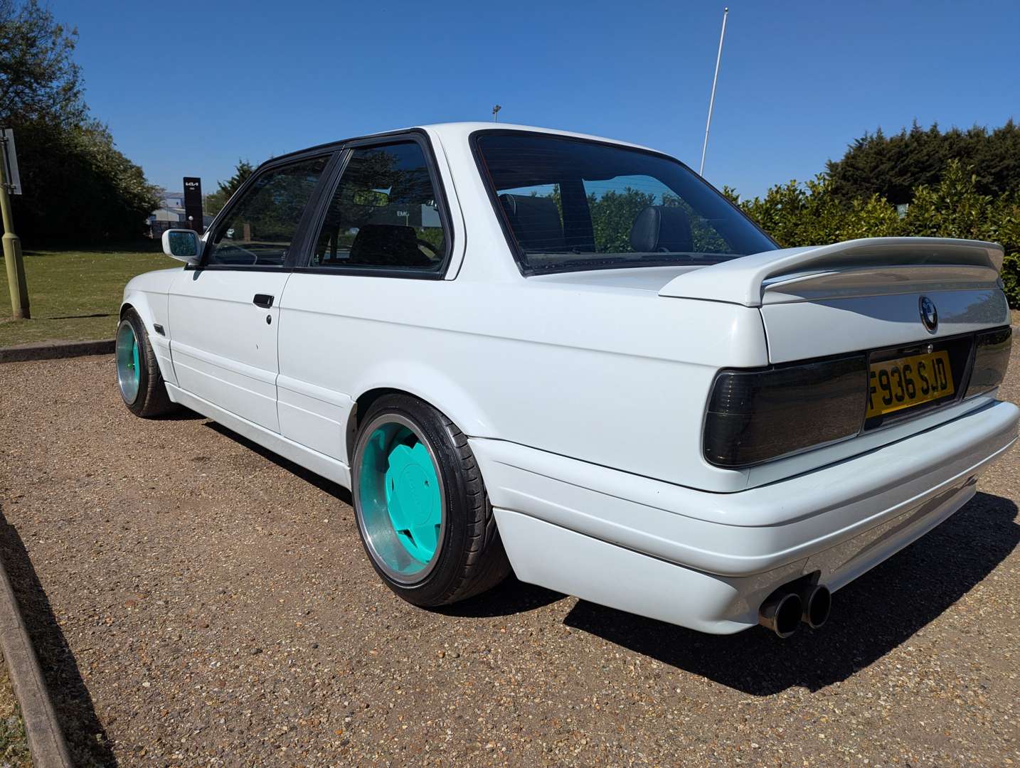 <p>1988 BMW E30 3 SERIES SE</p>