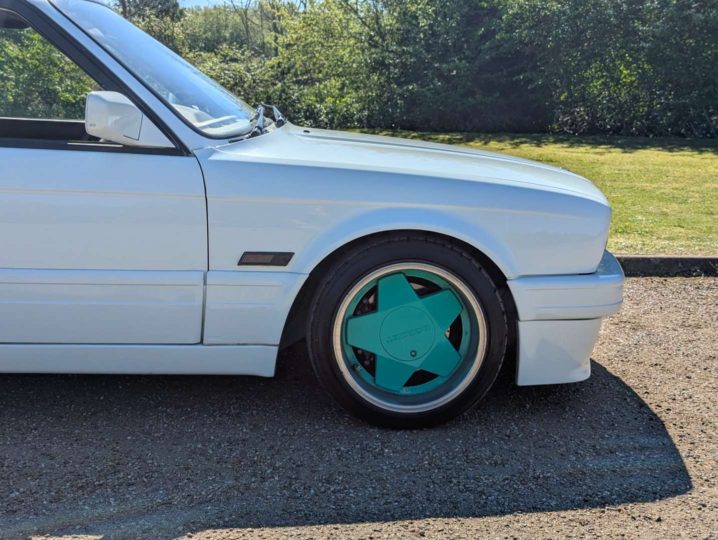 <p>1988 BMW E30 3 SERIES SE</p>