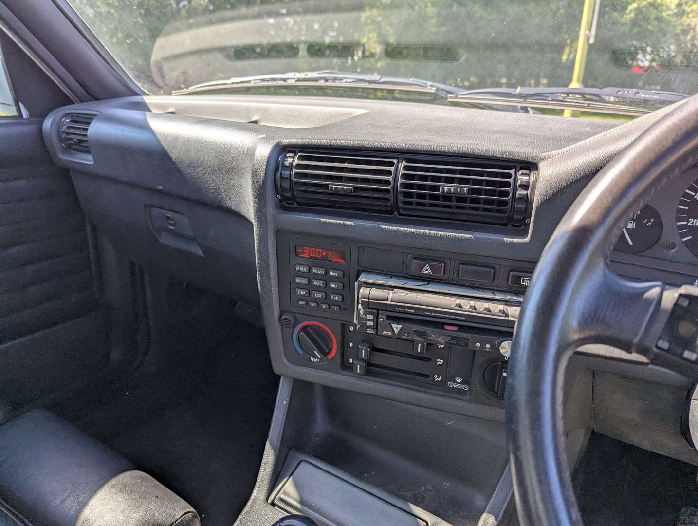 <p>1988 BMW E30 3 SERIES SE</p>