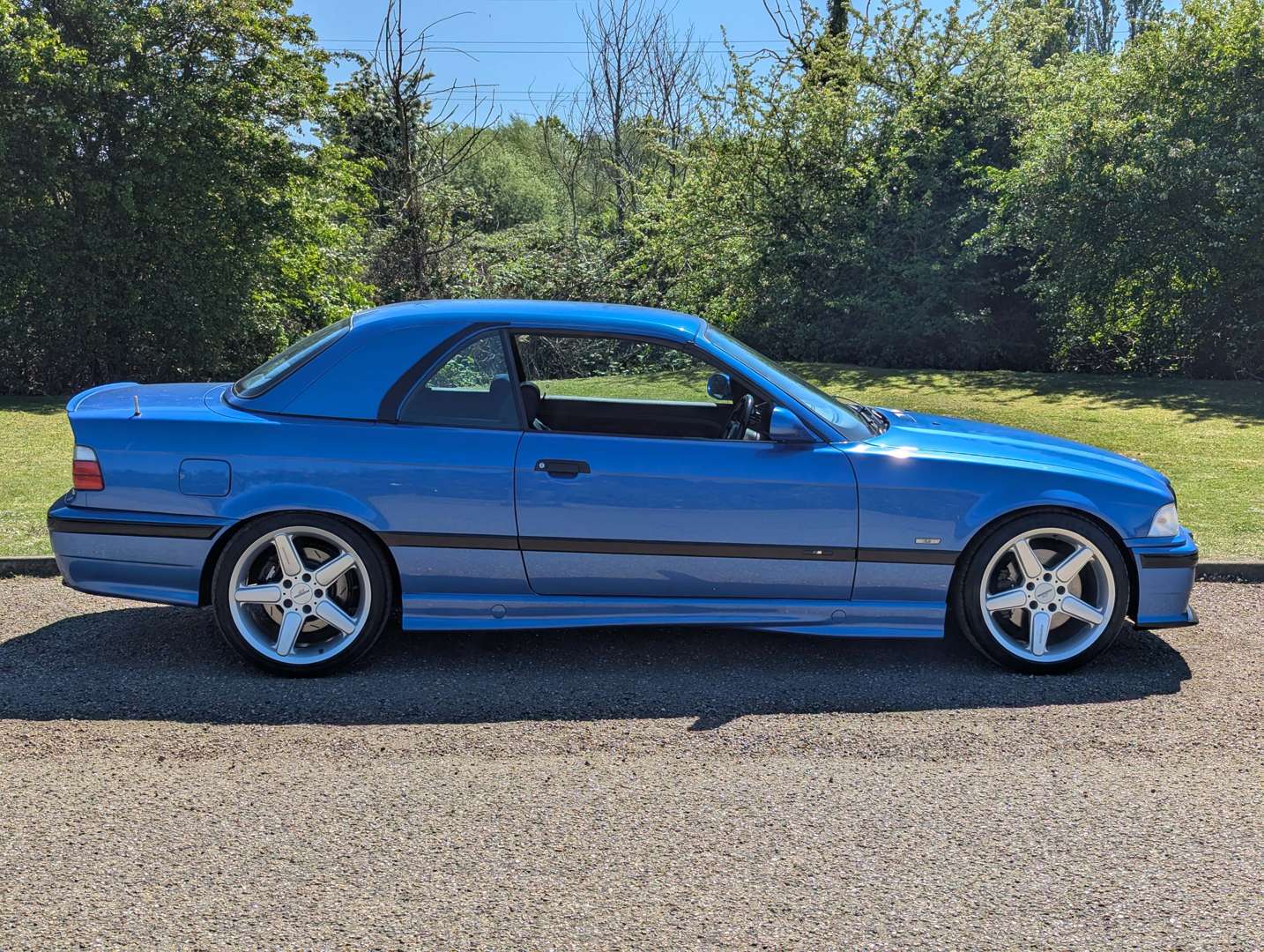 <p>1999 BMW M3 EVOLUTION E36</p>
