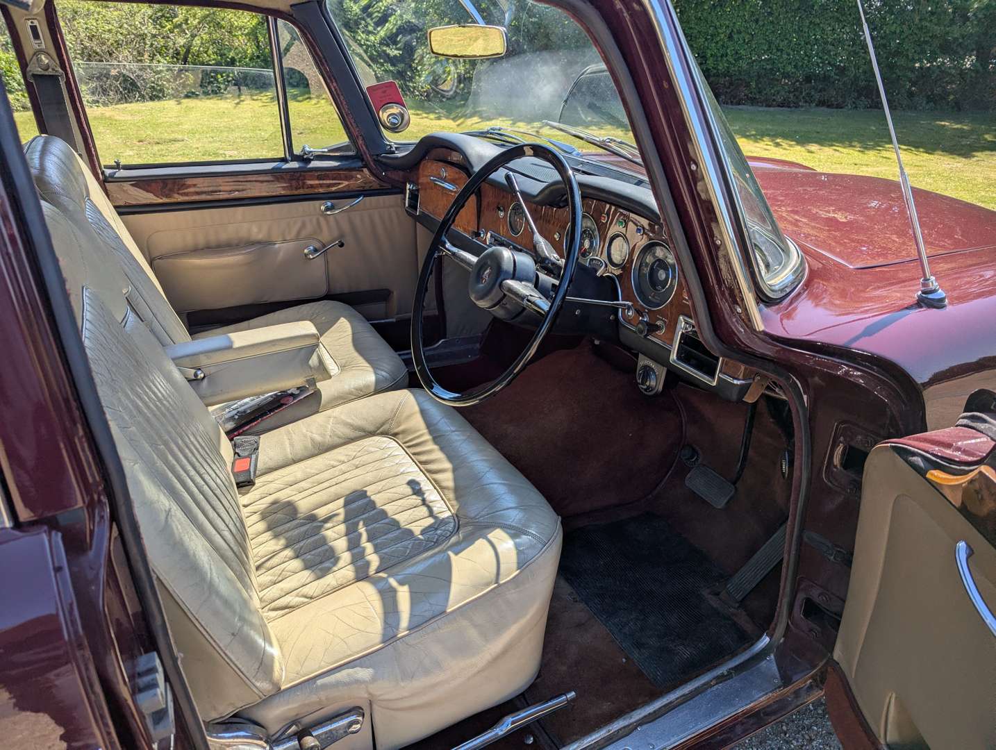 <p>1966 HUMBER IMPERIAL</p>