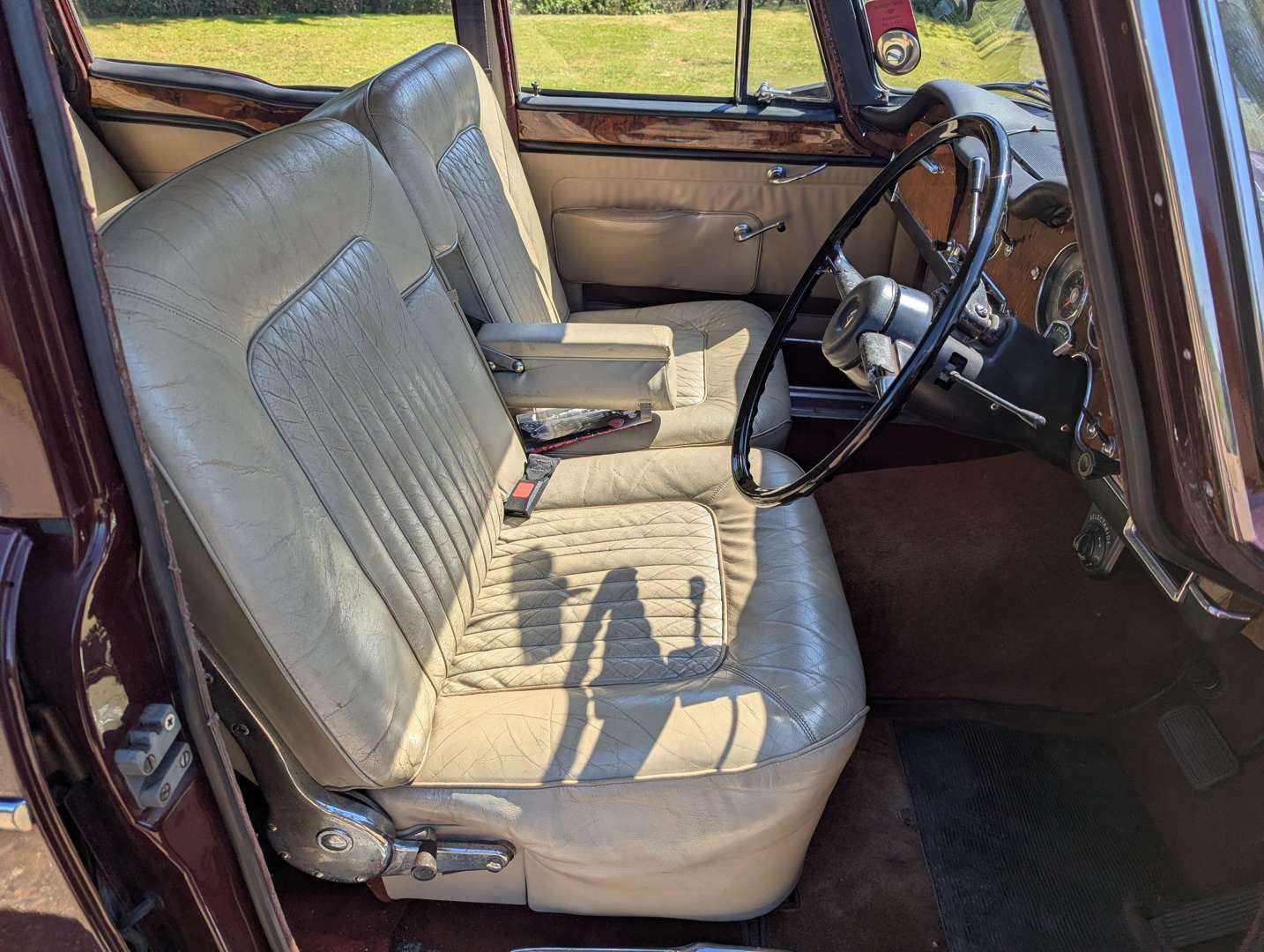<p>1966 HUMBER IMPERIAL</p>