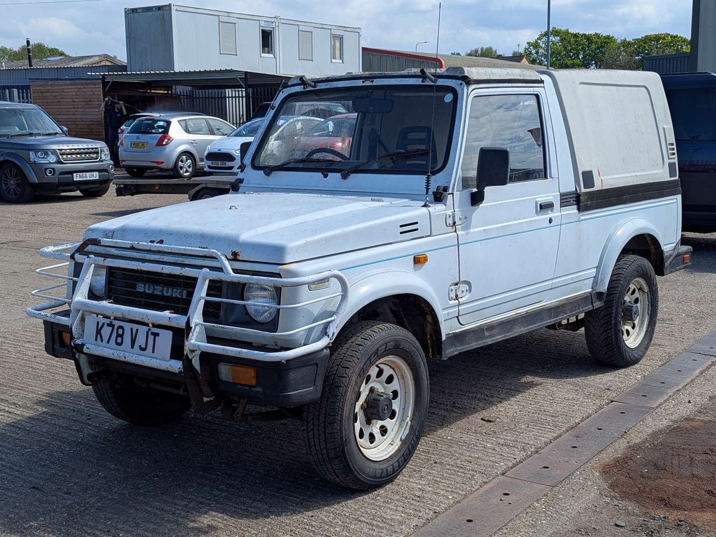 <p>1993 SUZUKI SAMURAI SPORT</p>