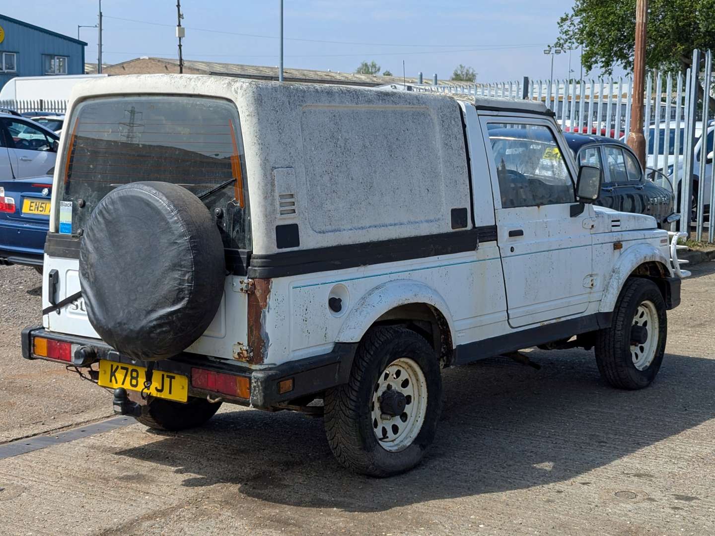 <p>1993 SUZUKI SAMURAI SPORT</p>