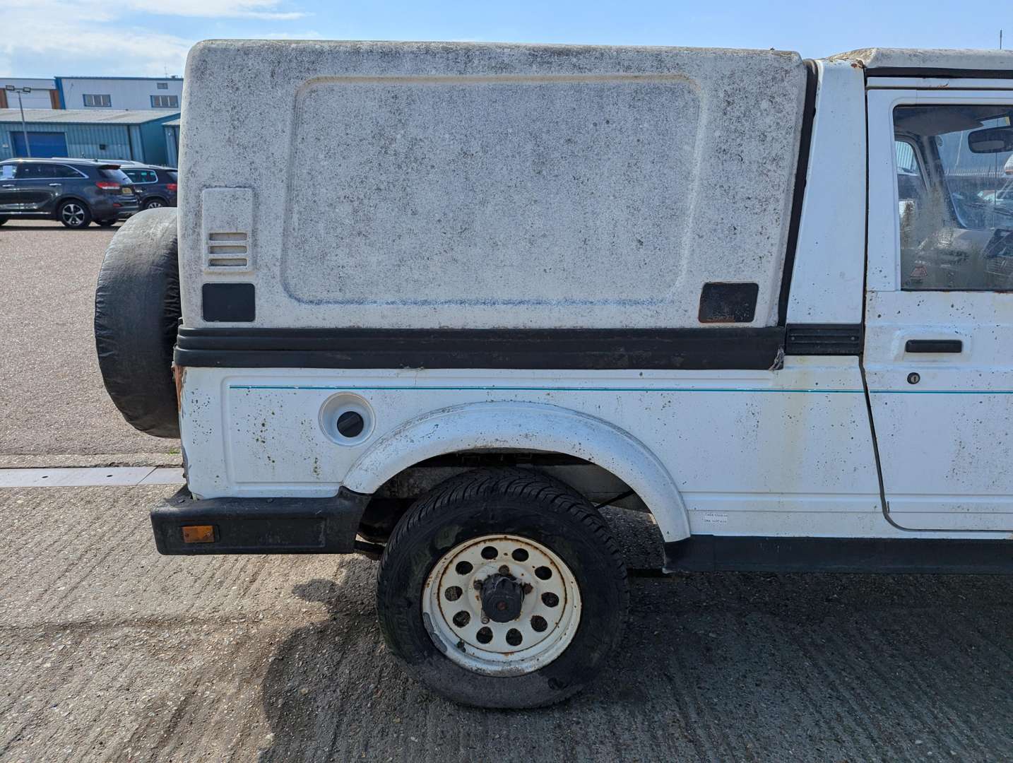 <p>1993 SUZUKI SAMURAI SPORT</p>