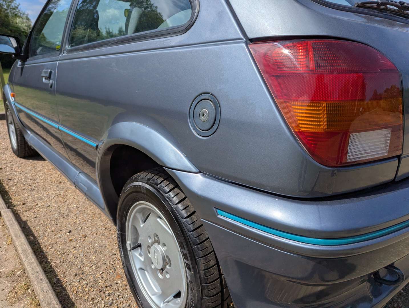<p>1991 FORD FIESTA XR2I</p>