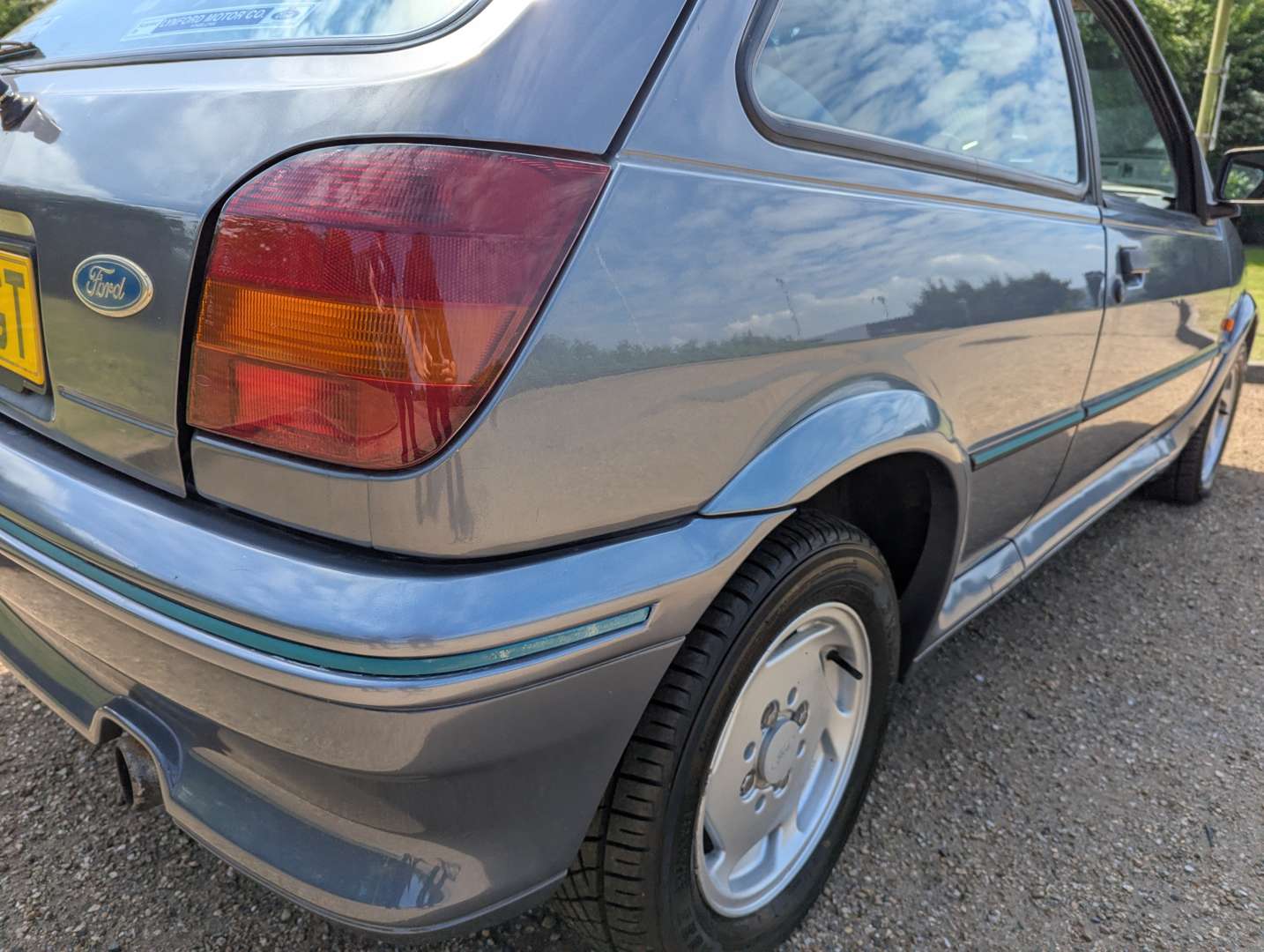 <p>1991 FORD FIESTA XR2I</p>