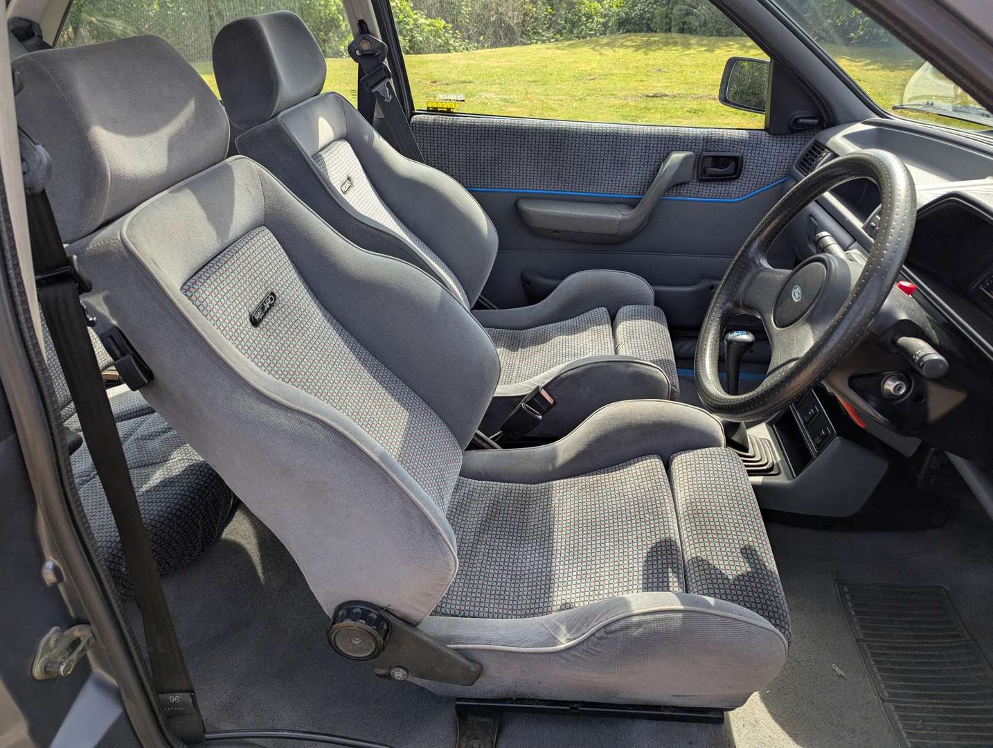<p>1991 FORD FIESTA XR2I</p>
