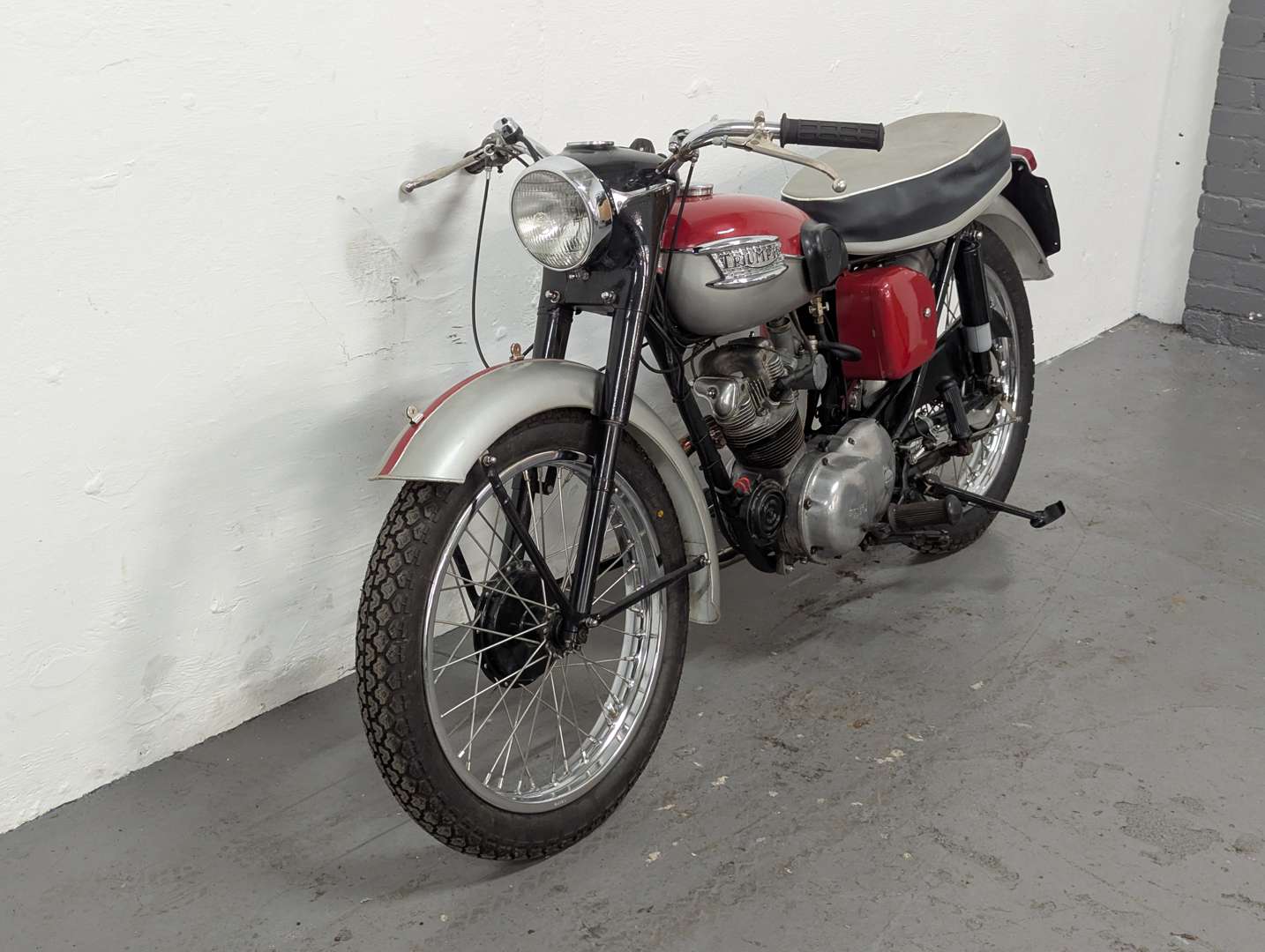 <p>1959 TRIUMPH TIGER CUB</p>
