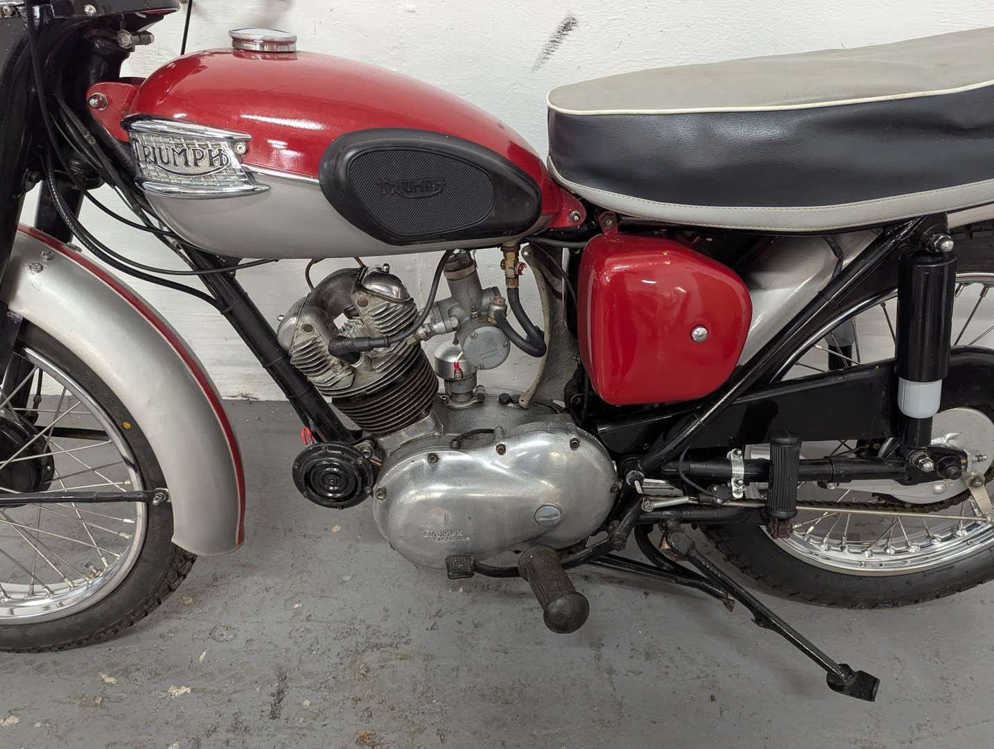 <p>1959 TRIUMPH TIGER CUB</p>