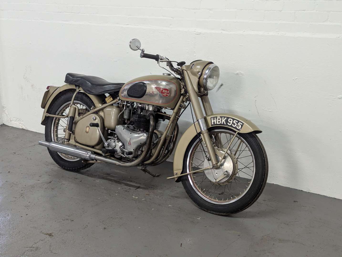 <p>1953 BSA GOLDEN FLASH 650CC</p>
