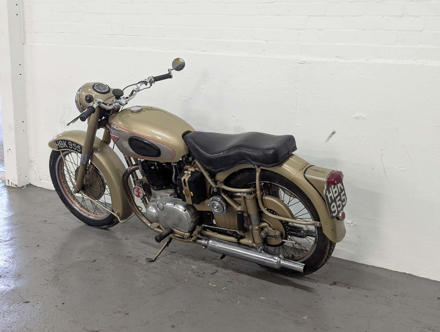 <p>1953 BSA GOLDEN FLASH 650CC</p>